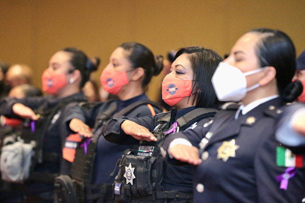 Reconocen labor de mujeres policía en Michoacán