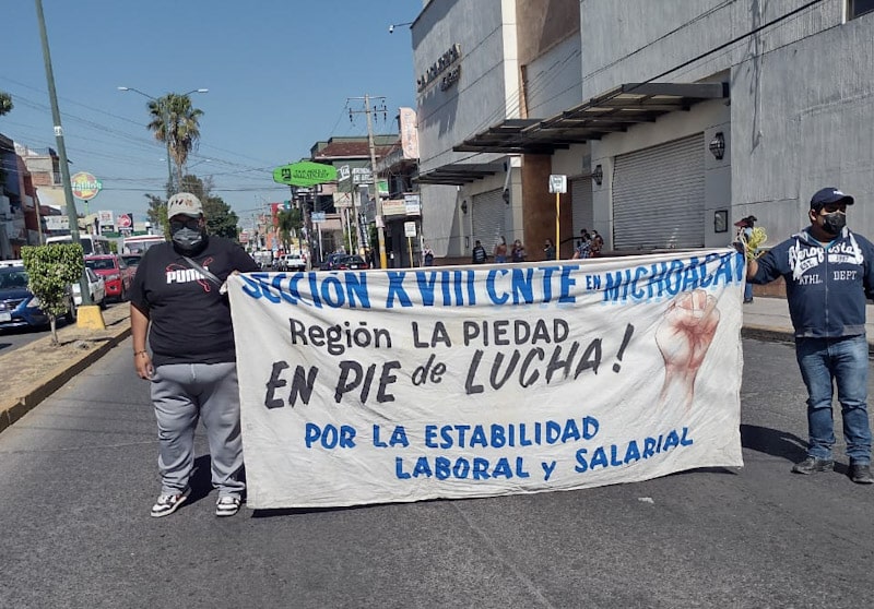 Maestros de la CNTE toman boulevard y presidencia