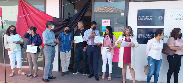 Continua huelga de sindicato de poder judicial Michoacán