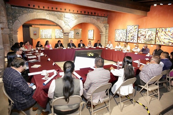 Gobierno de Michoacán potenciará destinos turísticos de Pátzcuaro y Santa Clara del Cobre