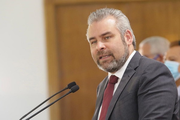 Avanzaremos en la implementación del Sistema Estatal de Protección para Periodistas: Bedolla