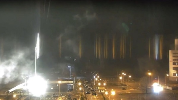 Incendio de planta nuclear en Ucrania crea amenaza mundial