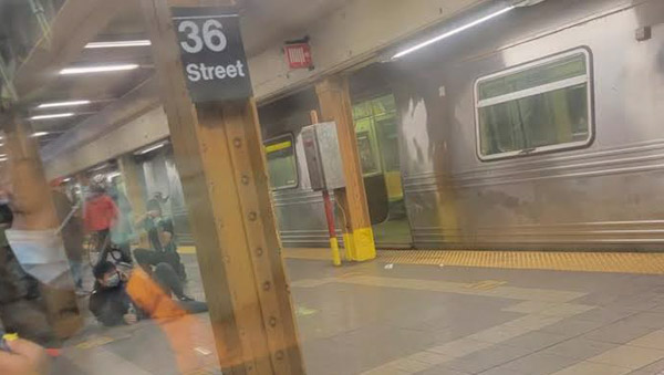 Detienen a autor de tiroteo en metro de NY