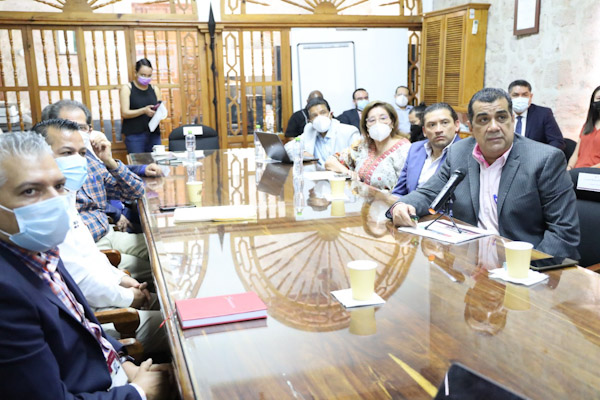 Modificarán decreto para uso obligatorio de cubrebocas