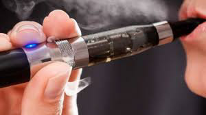 Decretan prohibición de vapeadores
