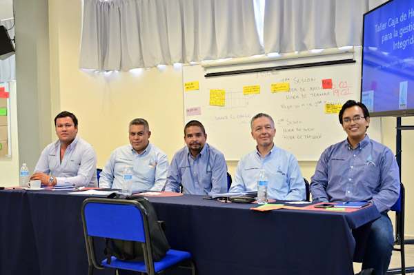 SAPAS capacita a personal de agua y Saneamiento.