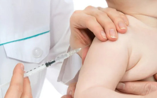Avalan vacuna de pfizer y Moderna para bebés