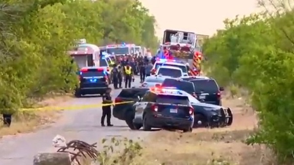 46 migrantes mueren por asfixia en trailer abandonado