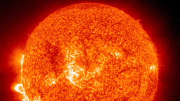 Tormenta solar podría golpear a nuestro planeta.