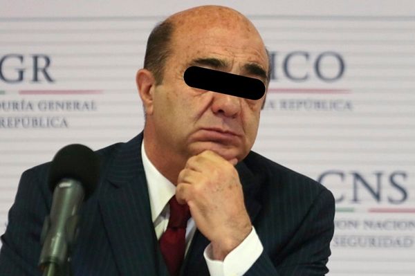 Vinculan a proceso a Jesús Murillo Karam