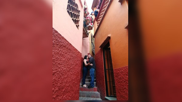 ¿Cuánto cuesta un beso en Guanajuato?