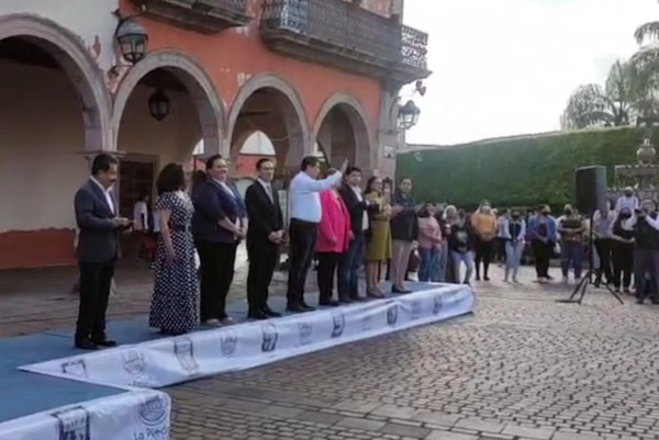 Casi 30 mil alumnos inician clases