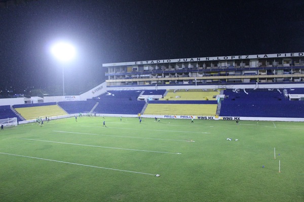 El estadio Juan N. López se vuelve a iluminar