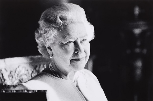 Confirman muerte de la reina Isabel II