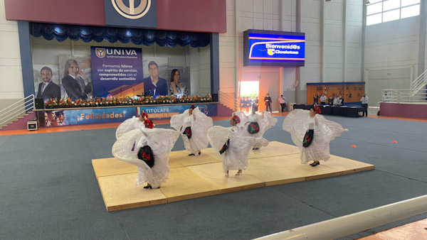 UNIVA La Piedad presentó actividades extracurriculares
