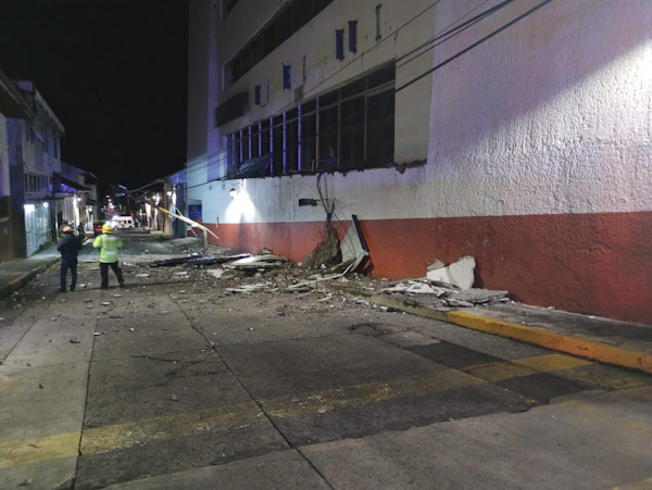 Atienden afectaciones tras sismo de esta madrugada