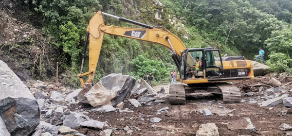 Registra SCOP más de 150 derrumbes en carretera Coalcomán – Aquila