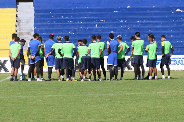 La liguilla arranca en el JNL