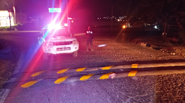 Balizan topes en Ciudad del sol