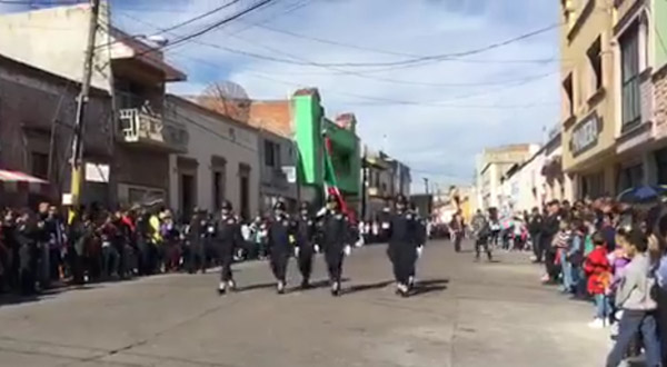Listo desfile cívico deportivo de Revolución