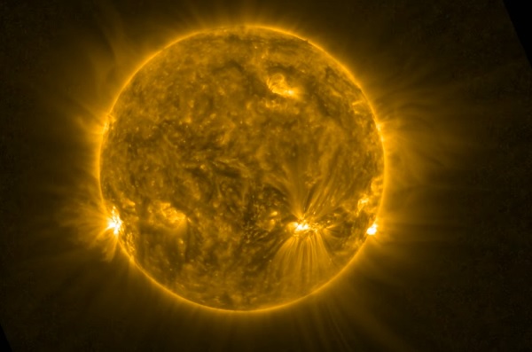 Captan “serpiente” reptando sobre superficie solar.￼￼￼