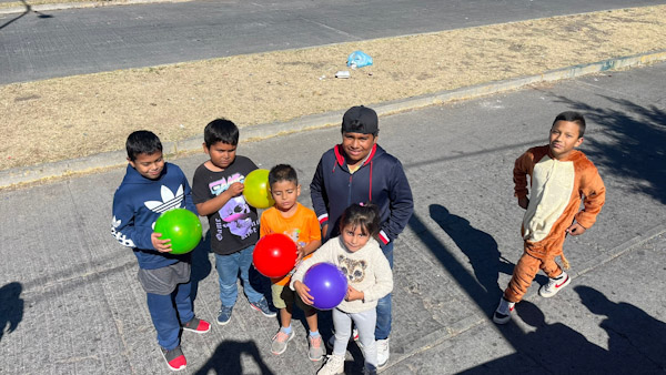 Llegan Reyes magos a colonias y Hospital Regional