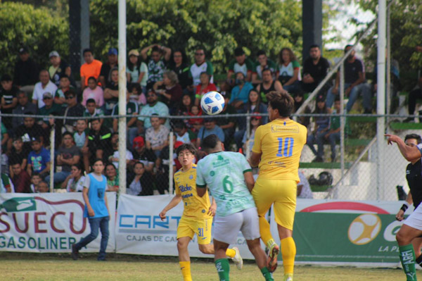 Reboceros cae de visita ante Aguacateros