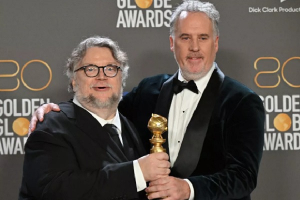 Guillermo del Toro gana Globo de oro a mejor animación
