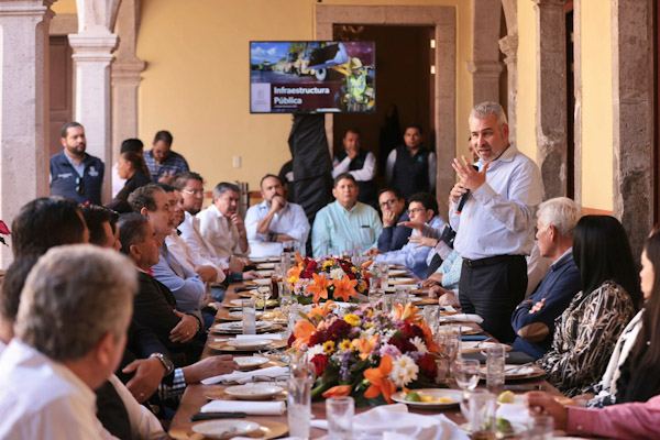 Presentan proyectos de infraestructura a empresarios de La Piedad