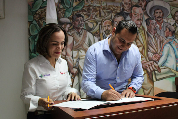 Sí Financia acerca créditos del programa Fuerza Mujer al municipio de Ixtlán