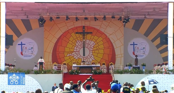 Un millón de fieles acuden a misa de Papa Francisco