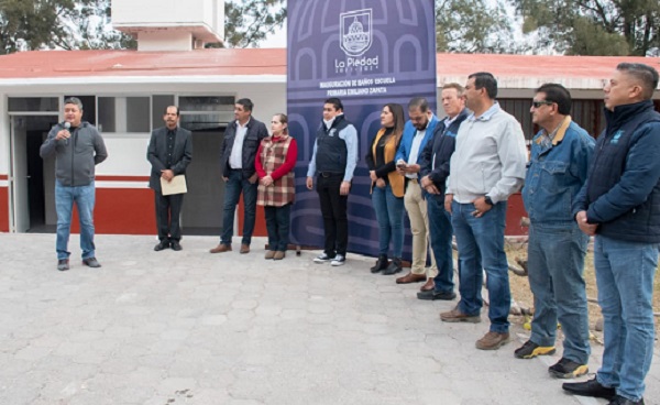 Dignifican sanitarios en escuela primaria de La Piedad.