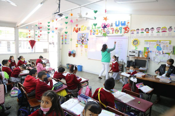 Actualizan información de escuelas para atender necesidad de docentes