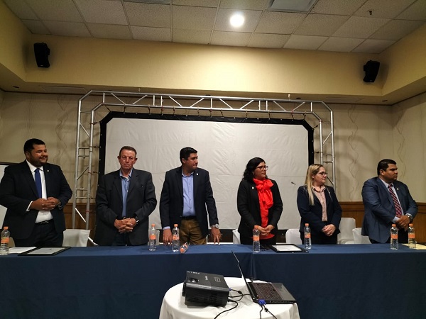 Toma de protesta nueva mesa directiva de Colegio de Arquitectos