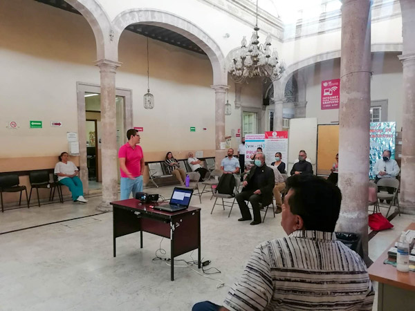 Capacitan a personal de CAPASITS sobre actitudes suicidas