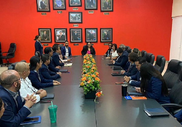 Dan bienvenida a los profesores de Verano Global 2023