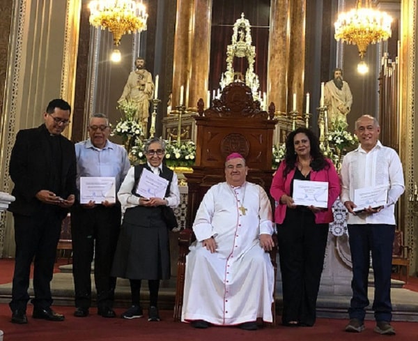 Directora de UNIVA La Piedad recibió la Presea Don Vasco de Quiroga