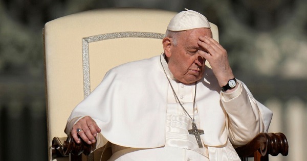 Papa Francisco cancela su agenda del día por “episodio de fiebre”