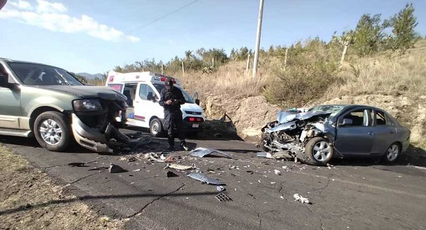 Se accidenta Sindico de Coeneo, murió una mujer