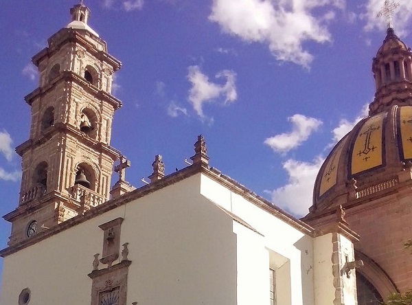 Iglesia manifiesta luto con repique de campanas