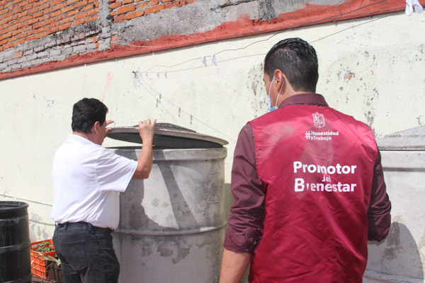 Evita enfermedades en temporada lluvias limpiando tinacos y cisternas