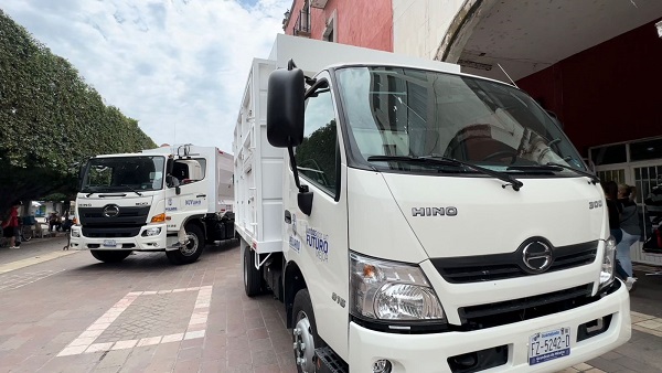 Dos camiones nuevos, se suman a la recolección de basura en Pénjamo.