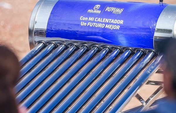 Ofrecen calentadores solares a comunidades