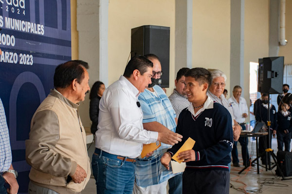 Abren periodo de inscripción a becas municipales