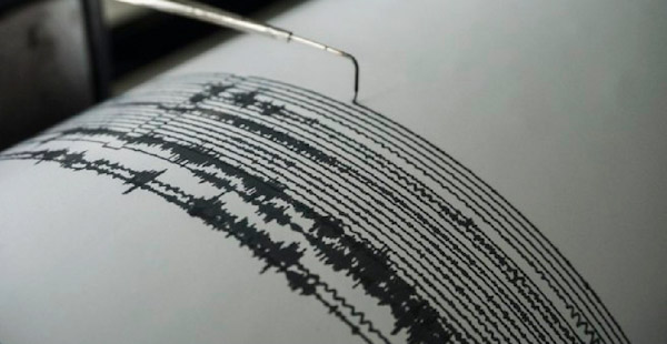 Reportan sismos de 5.7 y 5.8 en costas de Jalisco.
