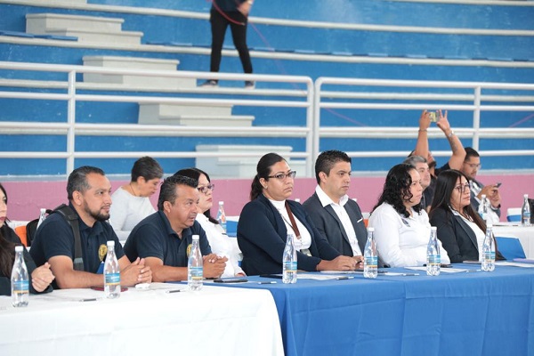 Capacitan a personal de FGE en Derechos Humanos