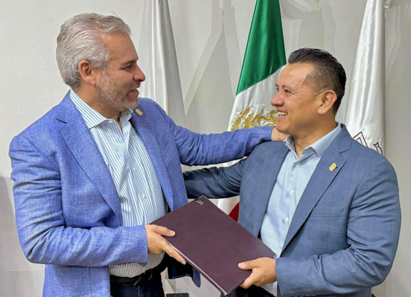 Renuncia Torres Piña a la secretaría de Gobierno