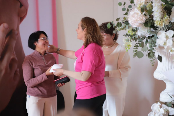 Entregarán 150 prótesis mamarias a mujeres con cáncer