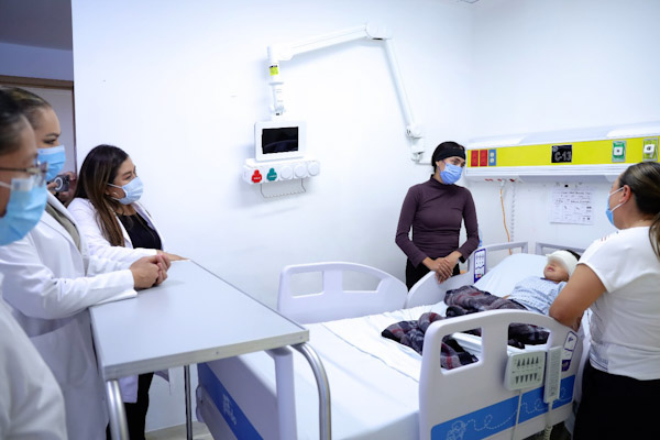 Niños michoacanos recuperan la audición con cirugías gratuitas de la SSM
