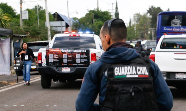 Turistas reconocen exitoso despliegue de seguridad en Noche de Muertos